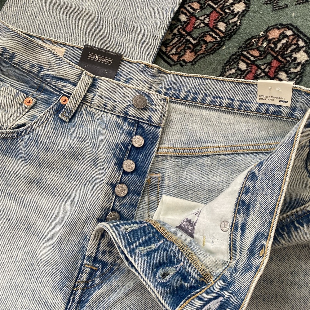 Levi’s 501 Original straight leg distressed jeans - Picture 8 of 11